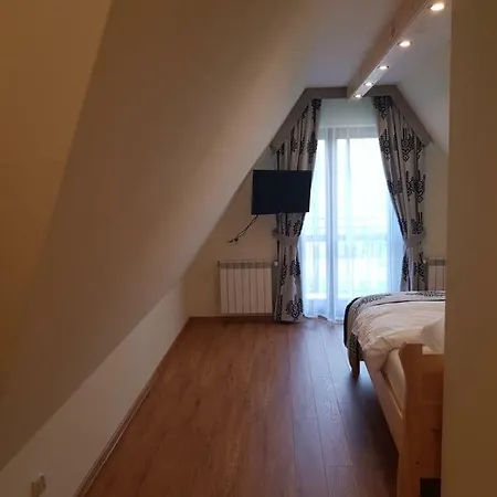 U Słodkiego Nocleg ze śniadaniem 3*